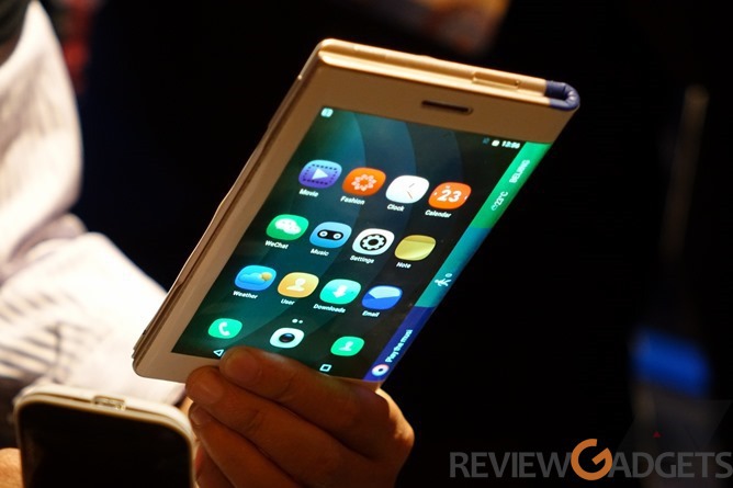Lenovo Showcases Foldable Tablet