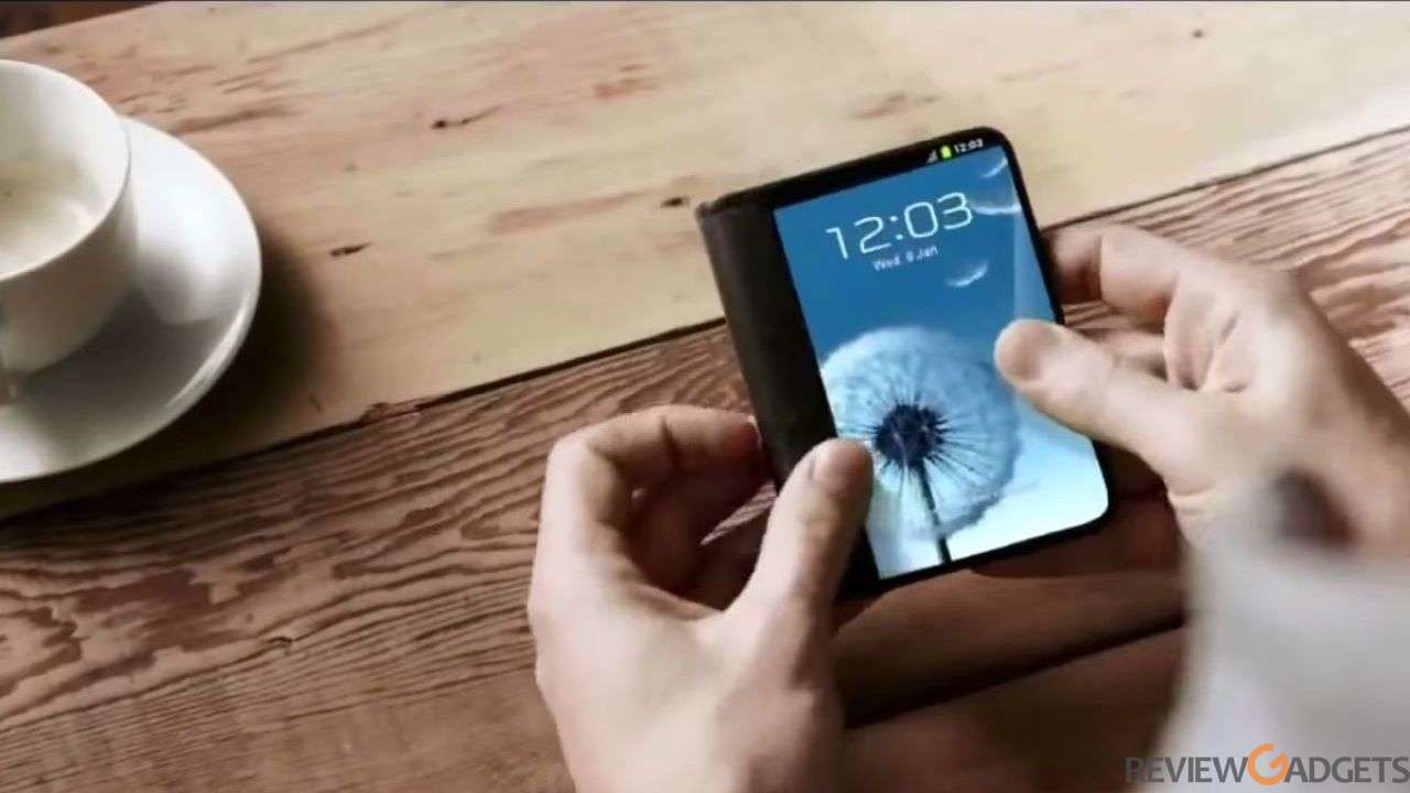 Samsung to unveil foldable smartphones