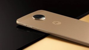 Moto-Z-Play-spotted-with-android-nougat